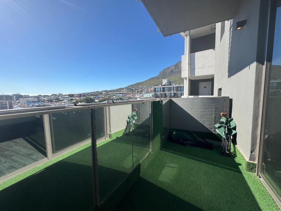 2 Bedroom Property for Sale in Woodstock Western Cape